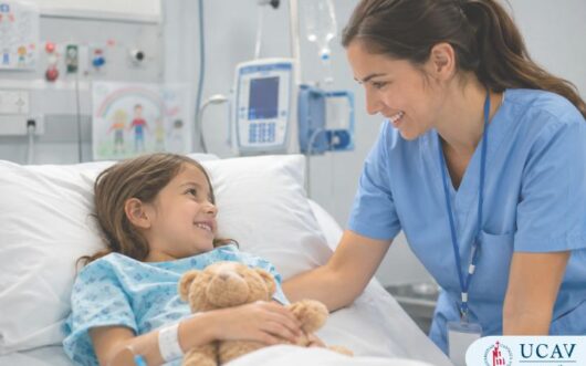 Curso Universitario Técnico en Atención al paciente pediátrico hospitalizado para TCAE